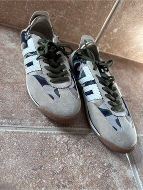 On Women's Sneakers in Olive Camo and Gray - Lightweight Casual Trainer